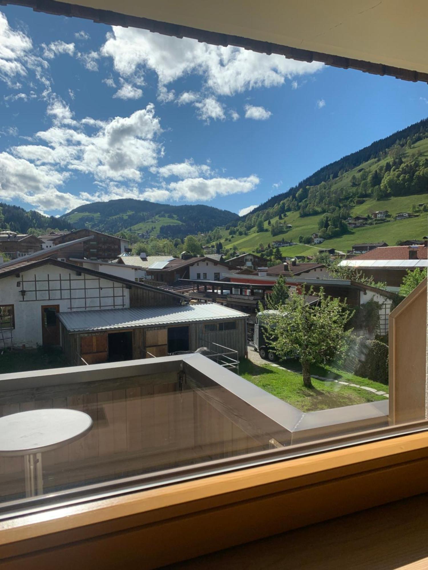 Appartement Alpenhof Wildschoenau Niederau Exterior foto